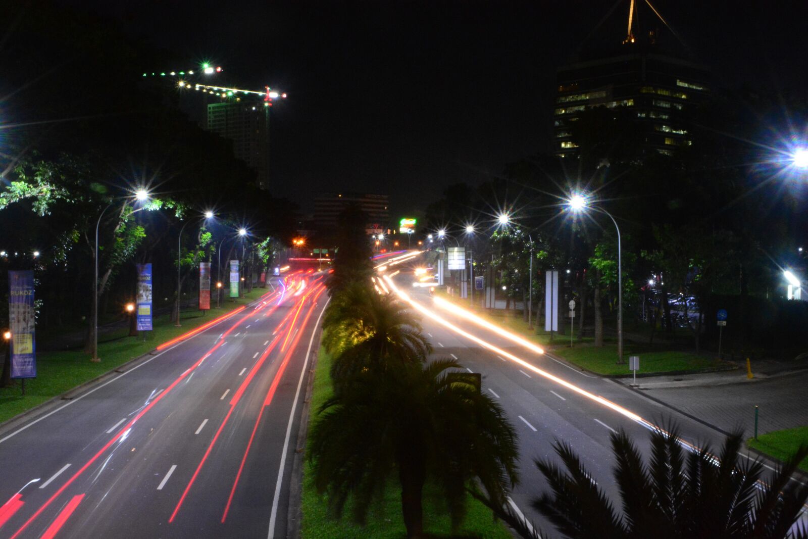 Nikon D5200 sample photo. Night, city, dark photography