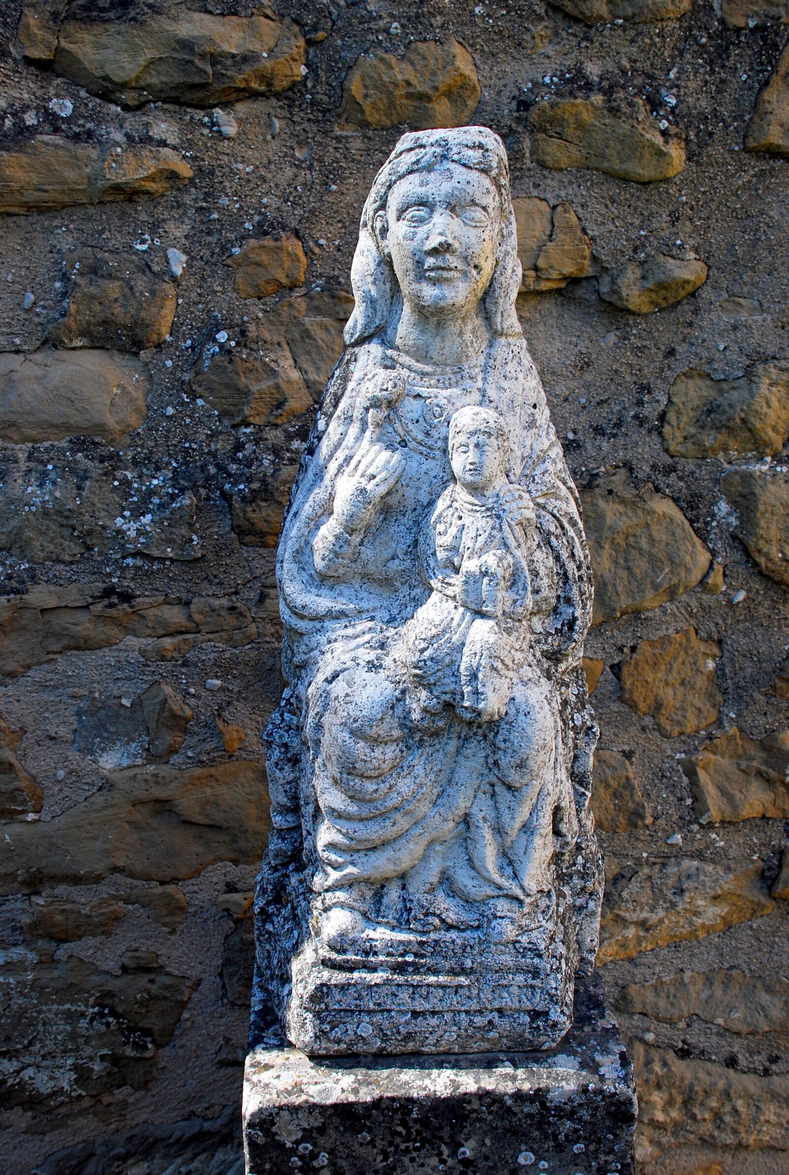 Nikon D40X sample photo. Romanesque, virgin, child photography
