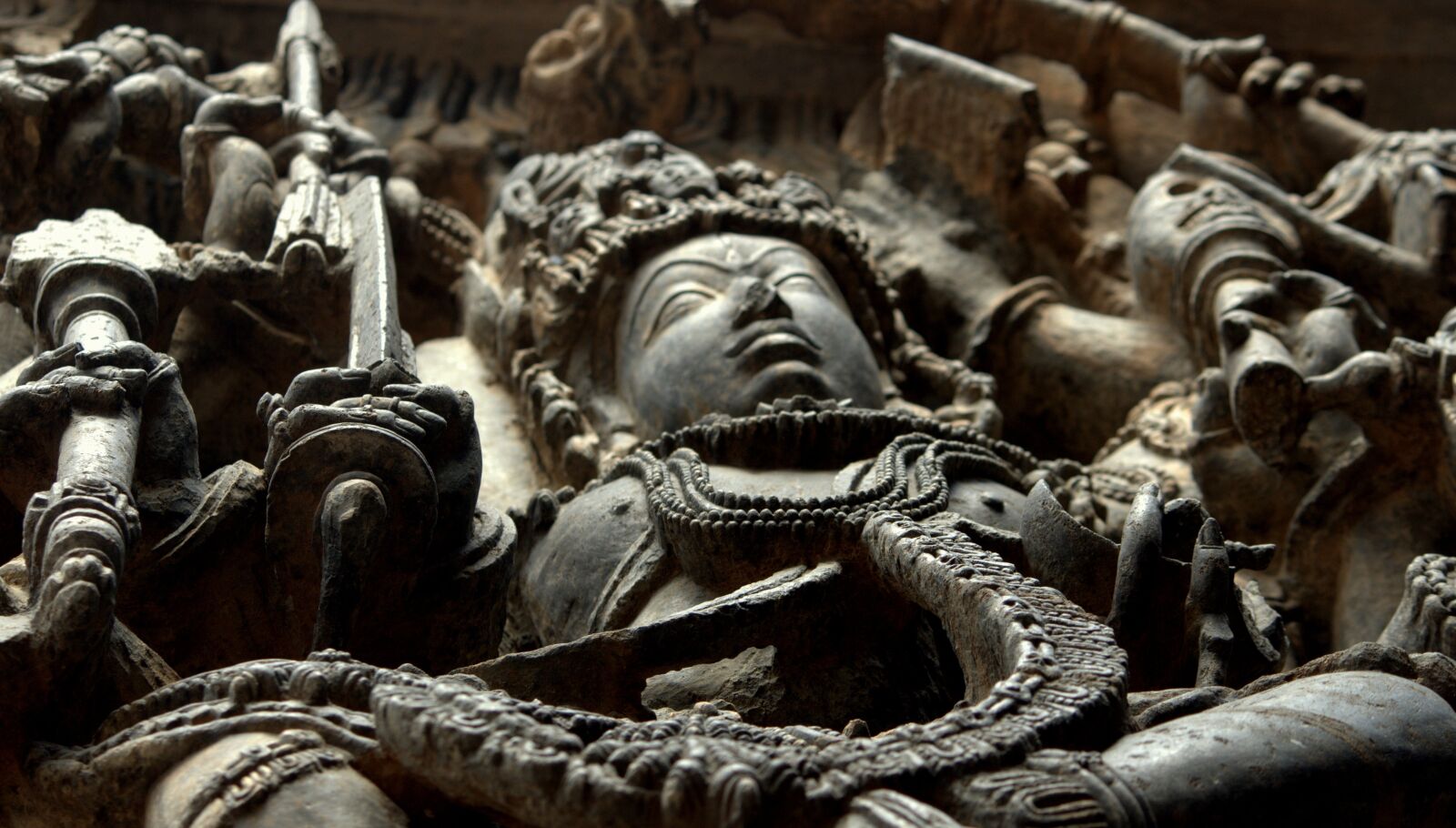 Canon EF-S 55-250mm F4-5.6 IS II sample photo. Belur, halebeedu, hoysala photography