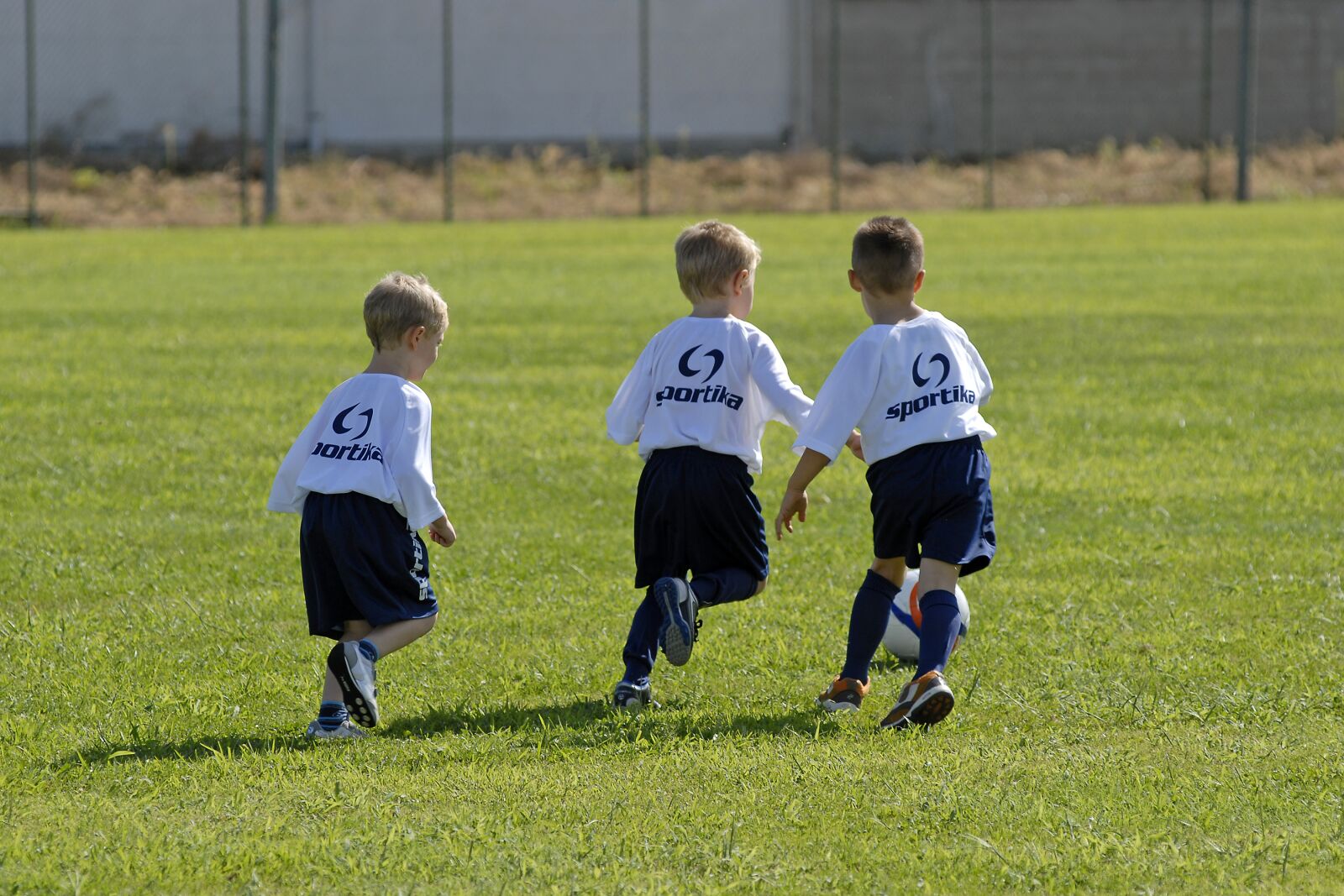 Nikon D200 sample photo. Children, game, football photography