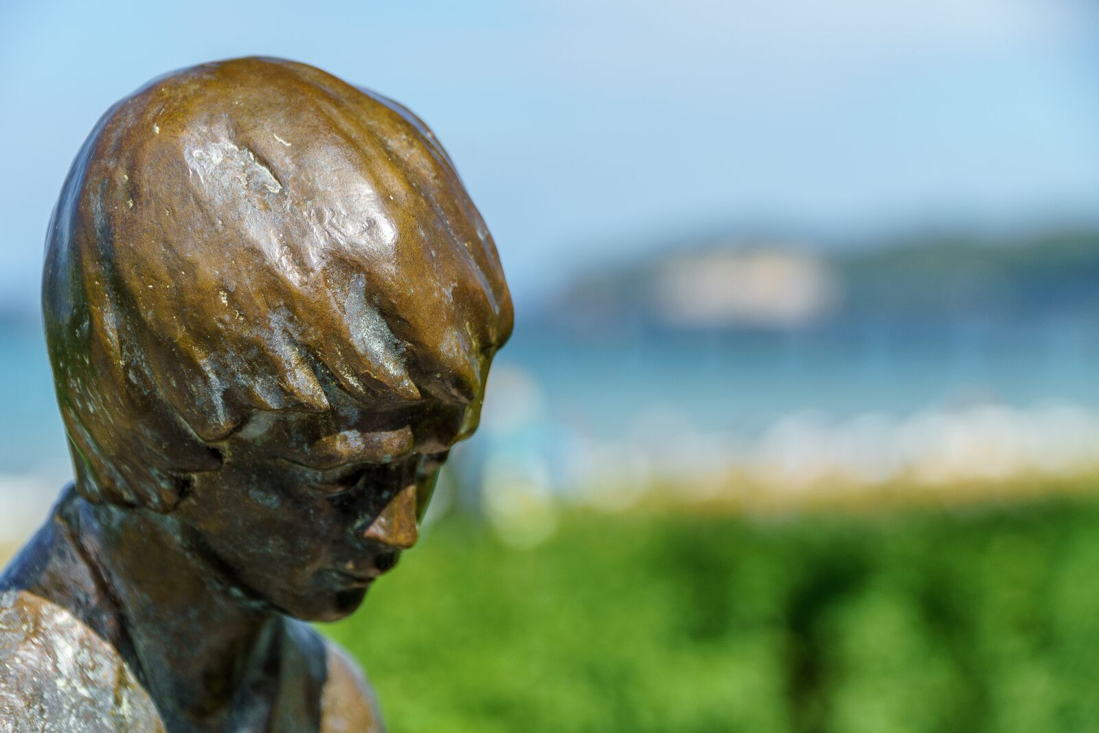 Sony a6000 + Sony E PZ 18-105mm F4 G OSS sample photo. Bronze statue, helmut bourger photography