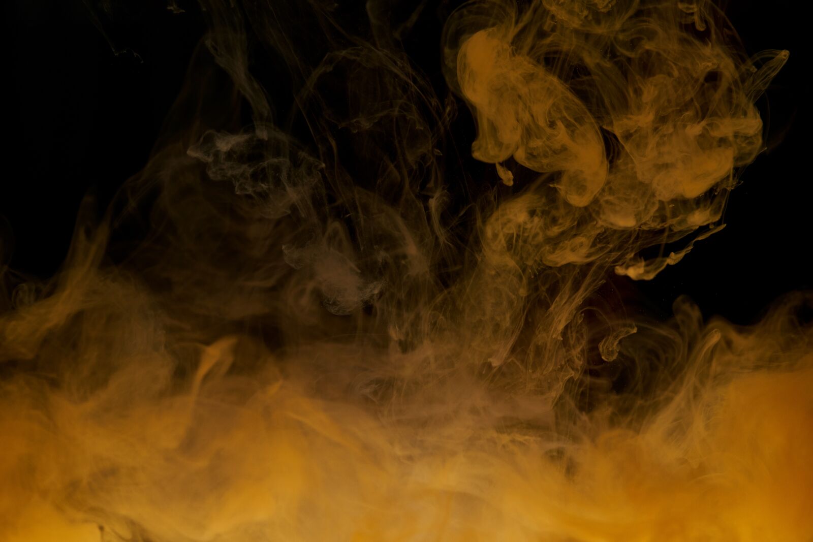 Sigma 85mm F1.4 DG HSM Art sample photo. Ink, background, smoke photography