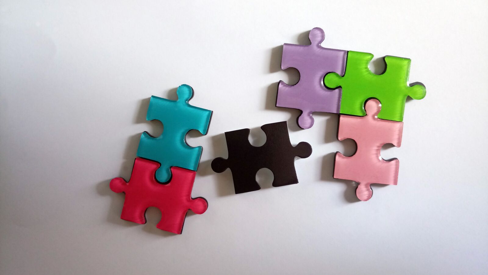 SHIFT 6M sample photo. Puzzle, cooperation, outsider photography