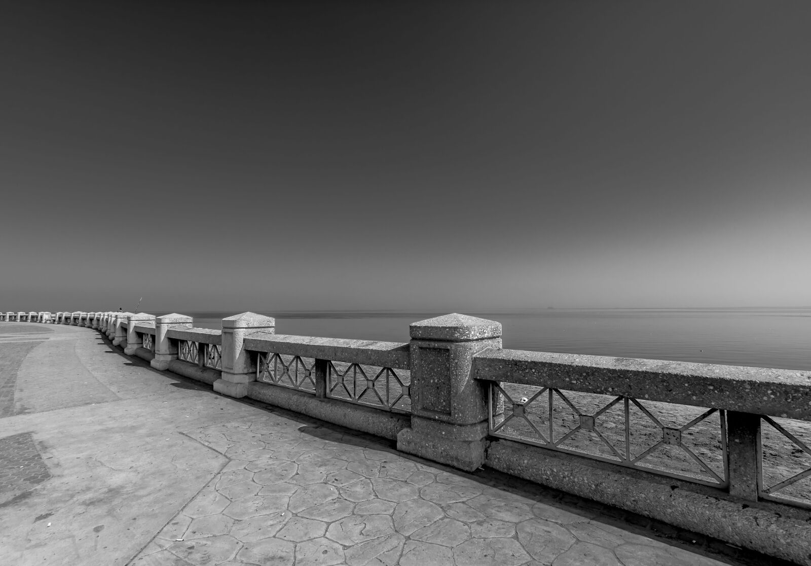 Nikon D7100 sample photo. Monochrome, water, sky photography
