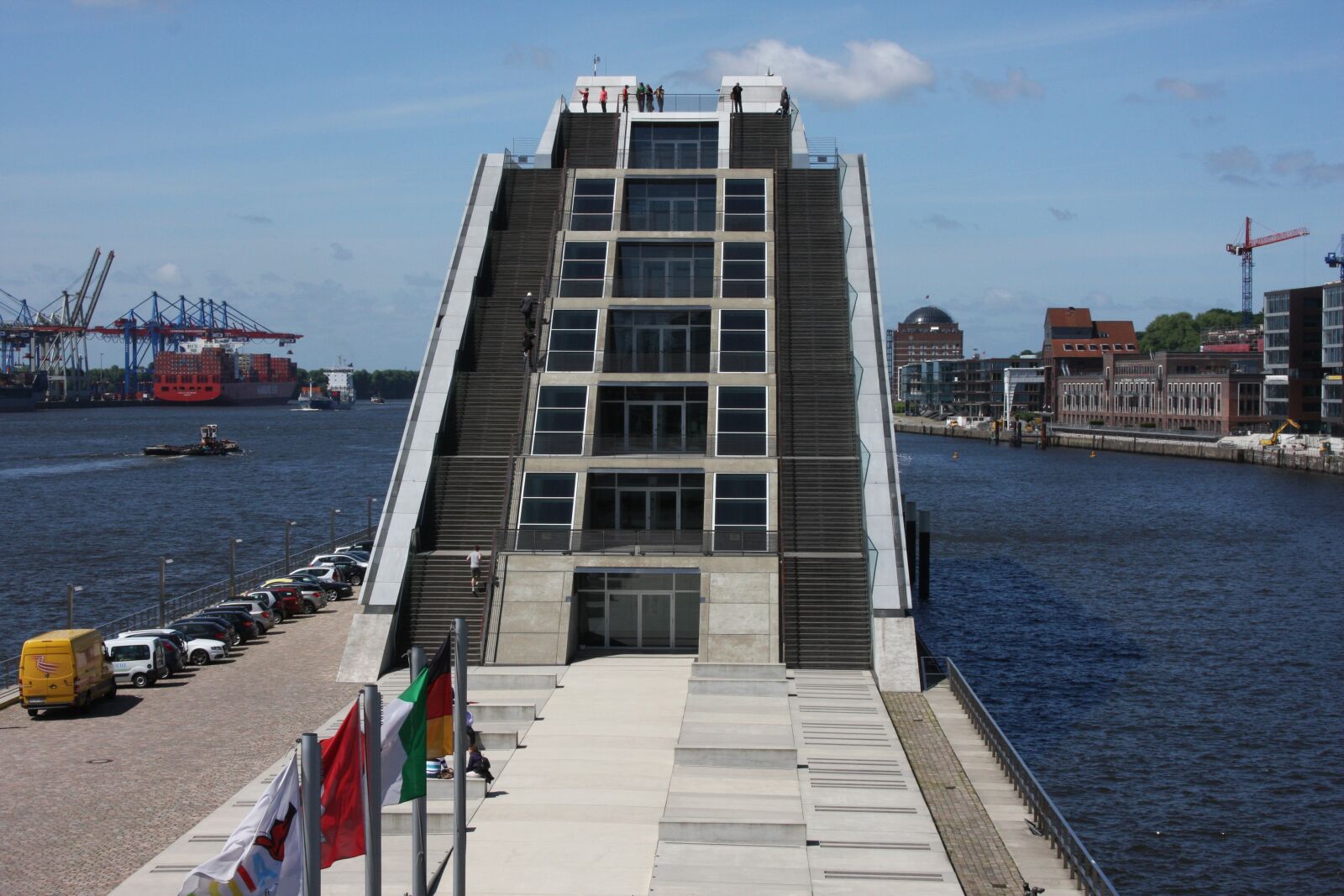 Canon EOS 40D sample photo. Sunny day, hamburg, dockland photography