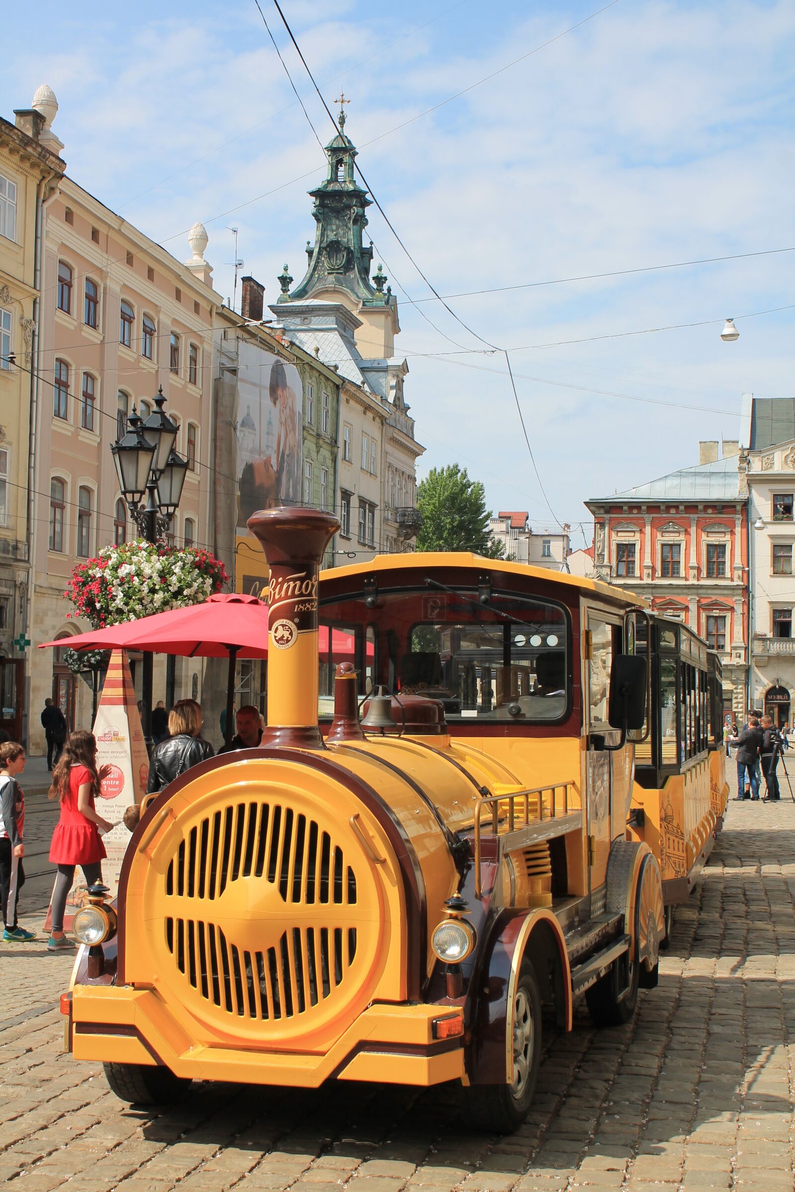 Canon EOS 1100D (EOS Rebel T3 / EOS Kiss X50) sample photo. Tram, excursion, ukraine photography