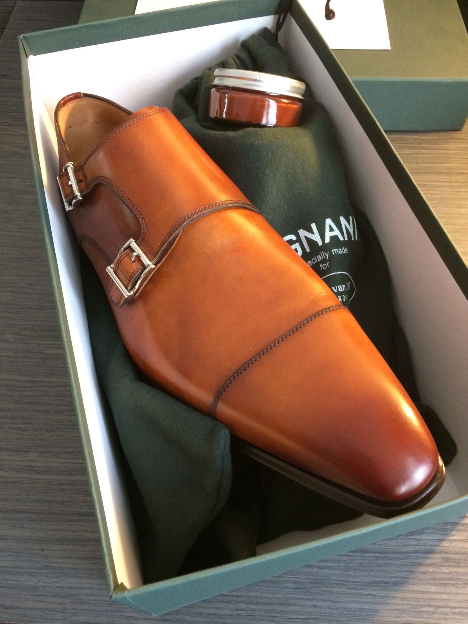 iPhone 5s back camera 4.15mm f/2.2 sample photo. Shoes, fashion, men photography