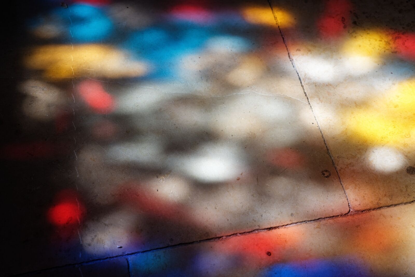 Sony a7 II sample photo. Soil, pierre, stained glass photography