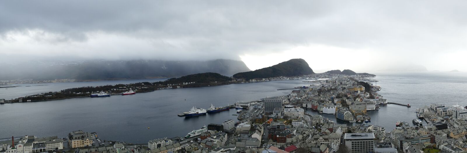 Panasonic Lumix DMC-FZ1000 sample photo. Hurtigruten, norway, scandinavia photography