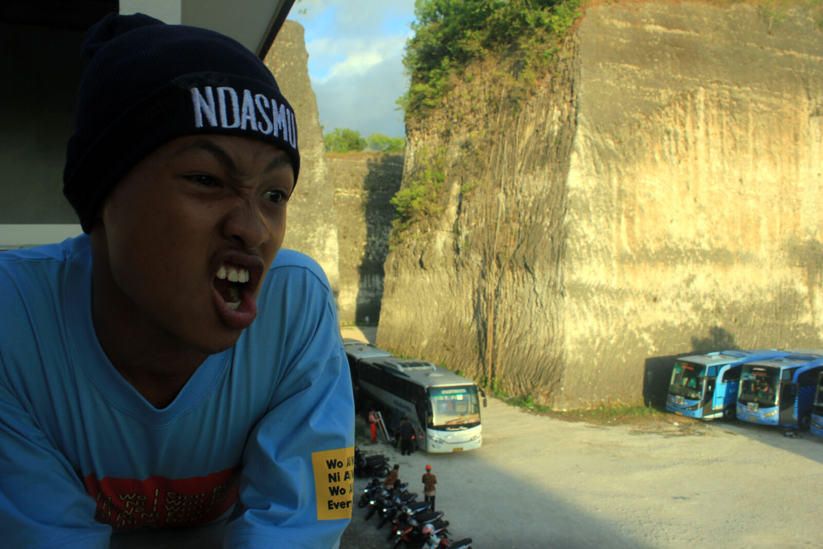 Canon EOS 550D (EOS Rebel T2i / EOS Kiss X4) sample photo. Bali, bali, island, boy photography