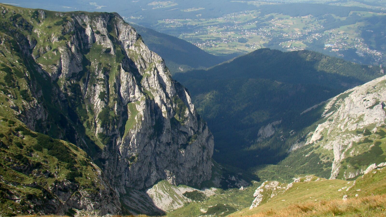Sony Cyber-shot DSC-H50 sample photo. Mountains, the abyss, tatry photography