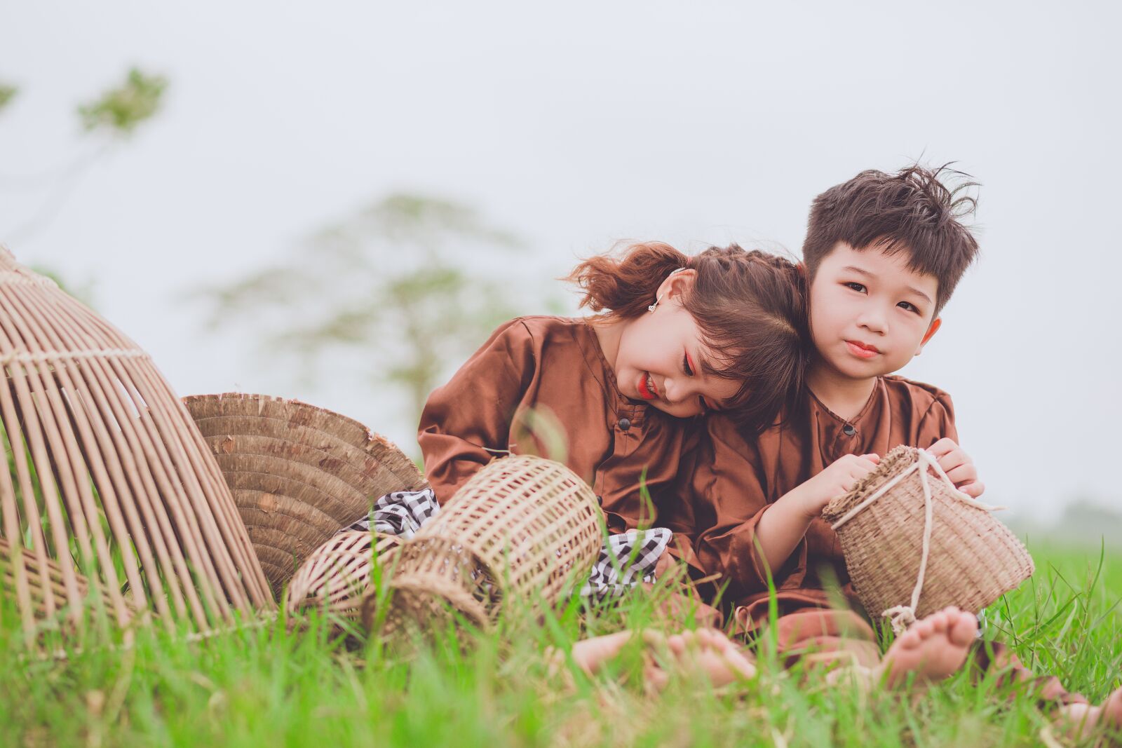 Canon EOS 5D Mark III + Canon EF 85mm F1.8 USM sample photo. Children, love, couple photography