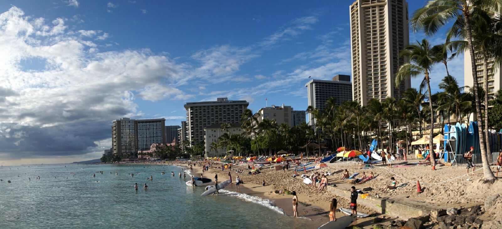 Sony Alpha DSLR-A580 + DT 18-270mm F3.5-6.3 sample photo. Hawaii, honolulu, waikiki photography
