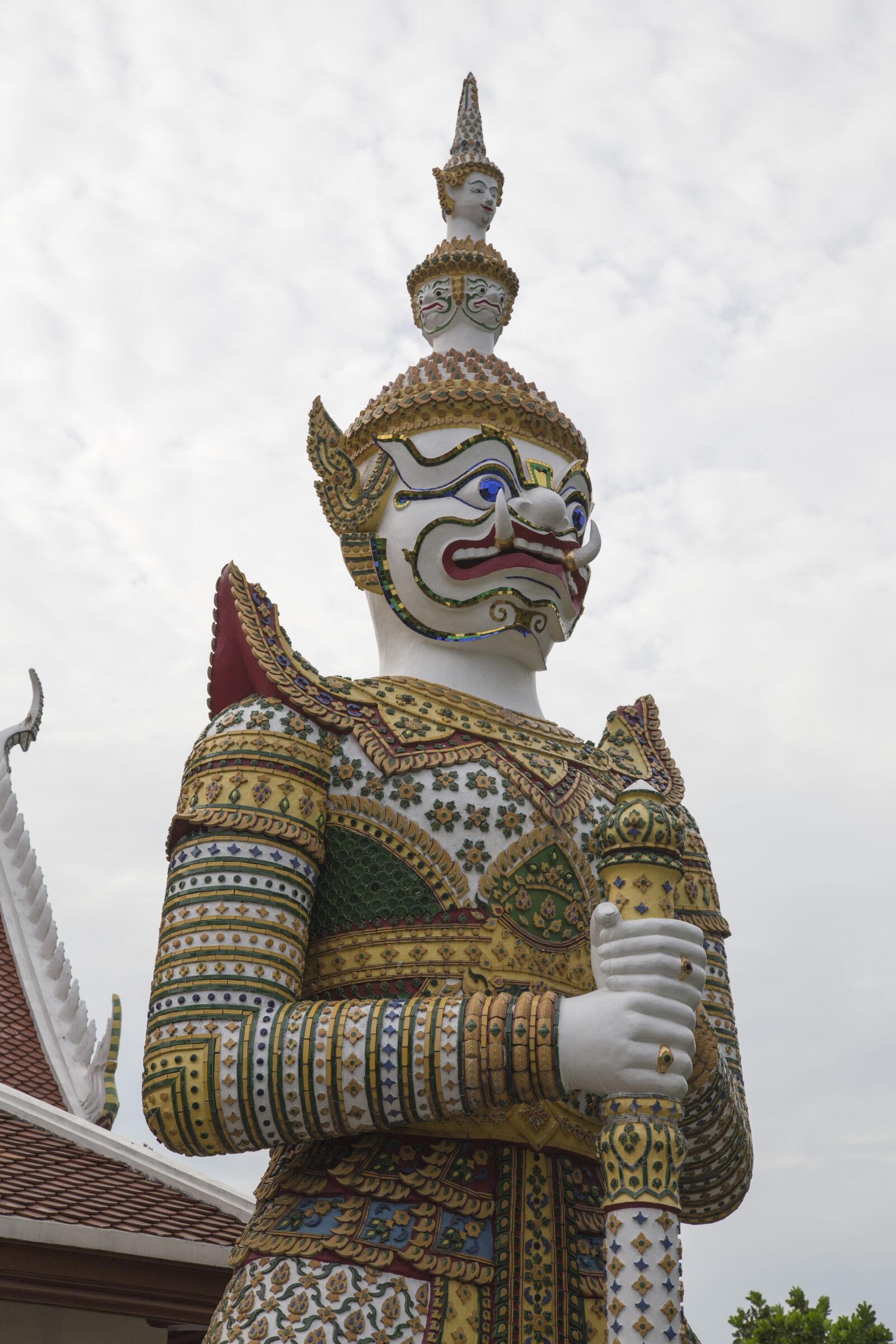 Canon EOS 6D + Canon EF 24-105mm F4L IS USM sample photo. Temple, statue, historic photography