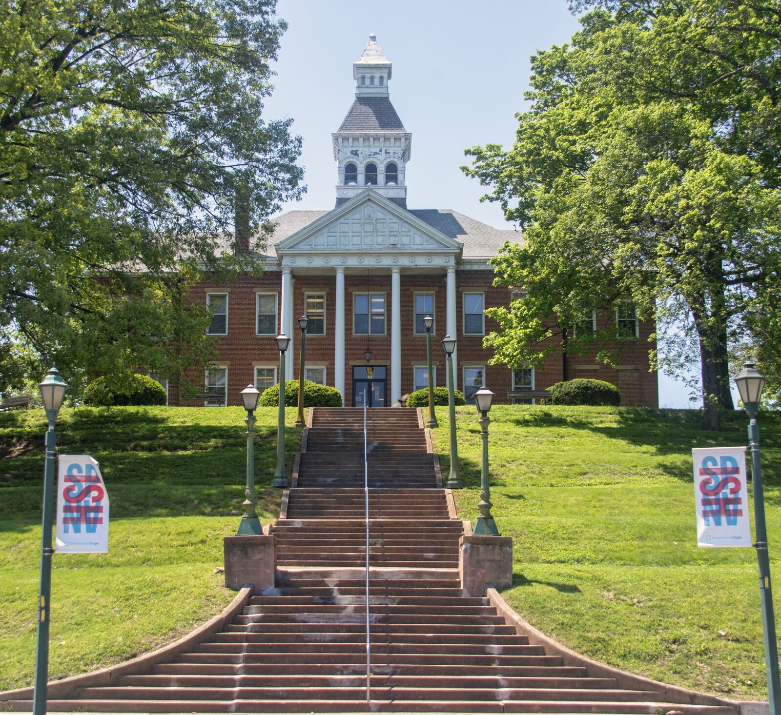 Nikon D850 sample photo. Courthouse, court, town photography