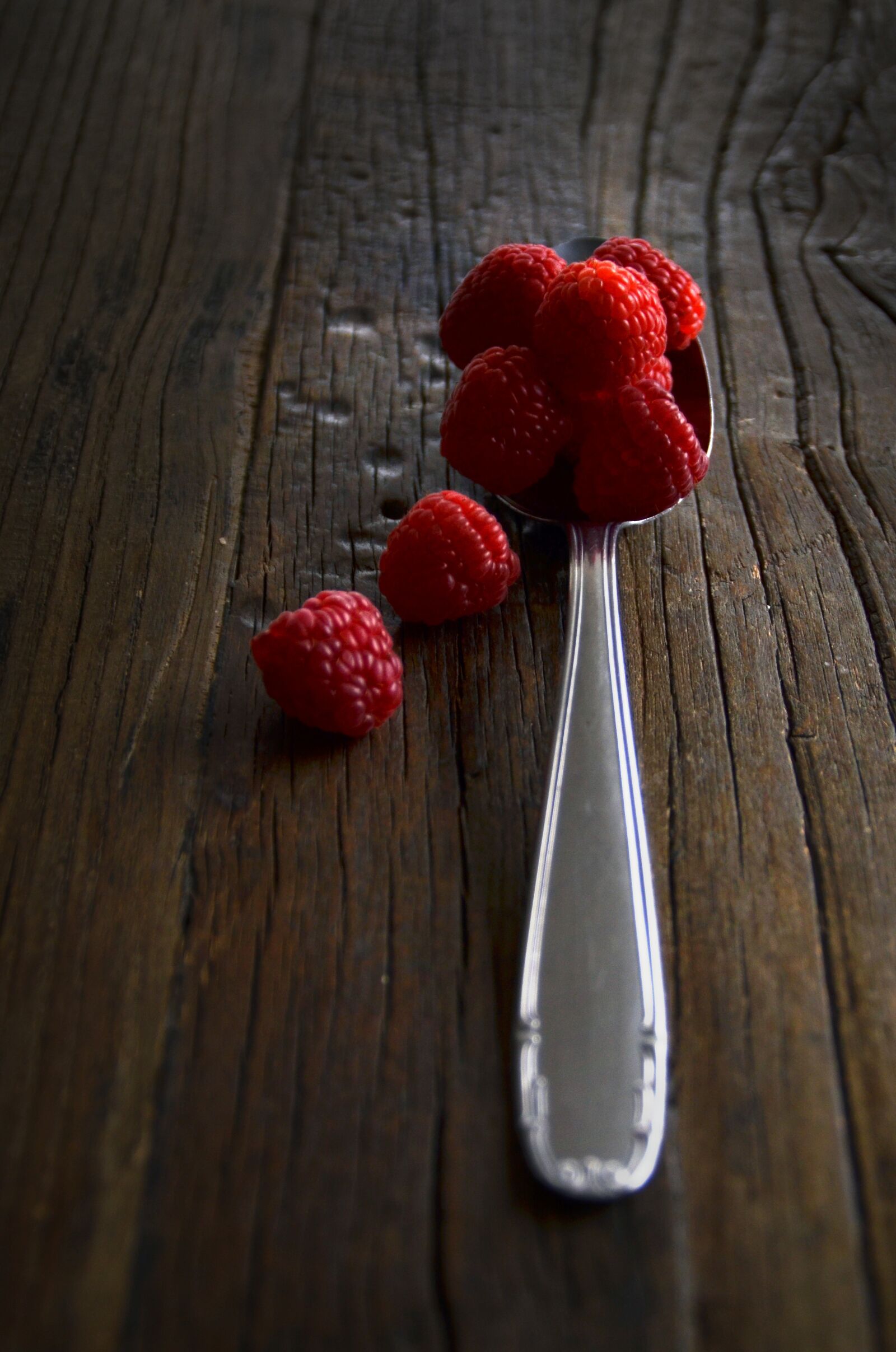 Nikon D5100 sample photo. Raspberry, spoon, food photography