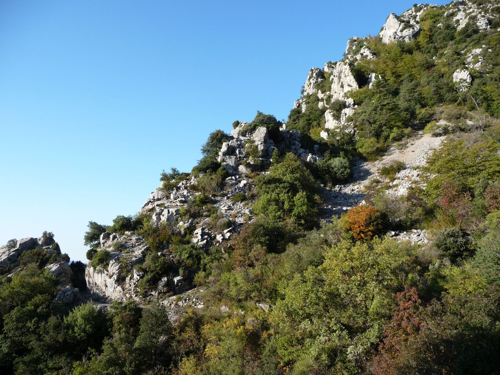 Panasonic Lumix DMC-TZ5 sample photo. Mountain, hiking, nature photography