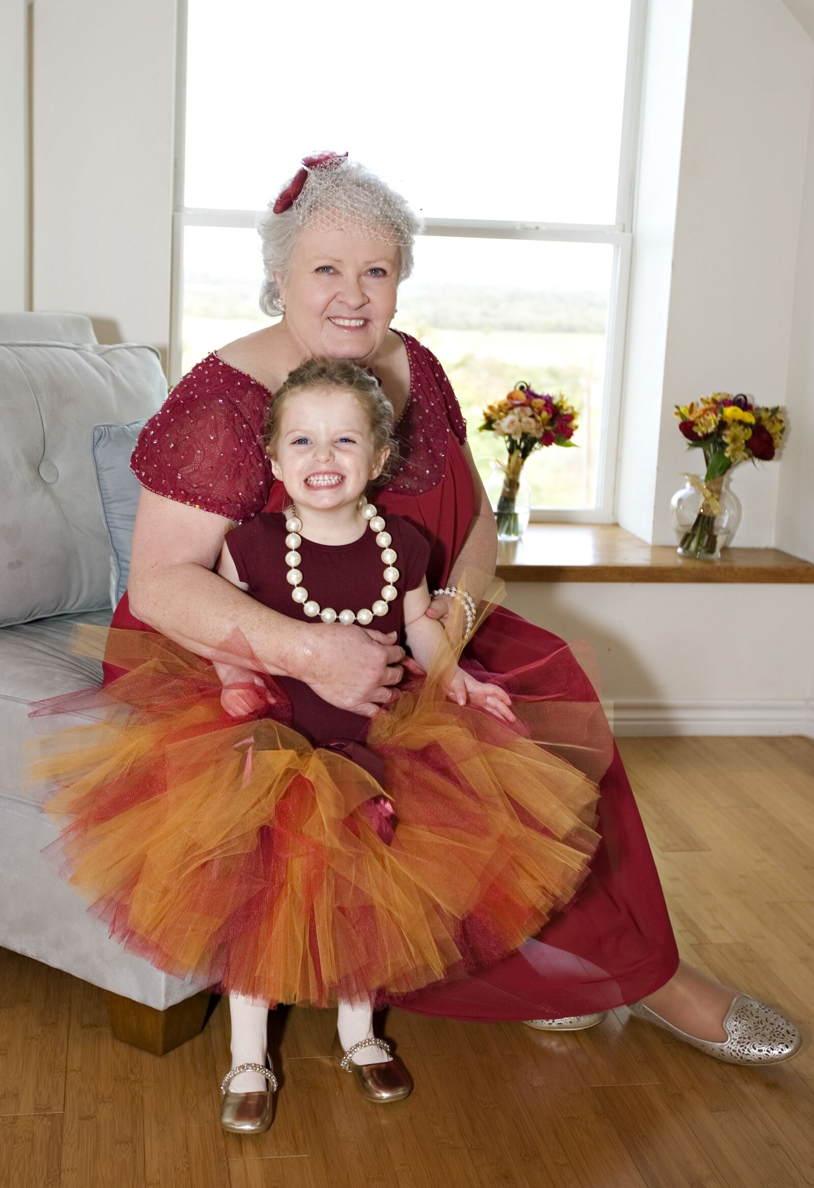Canon EOS 5D sample photo. Grandmother with granddaughter, celebration photography