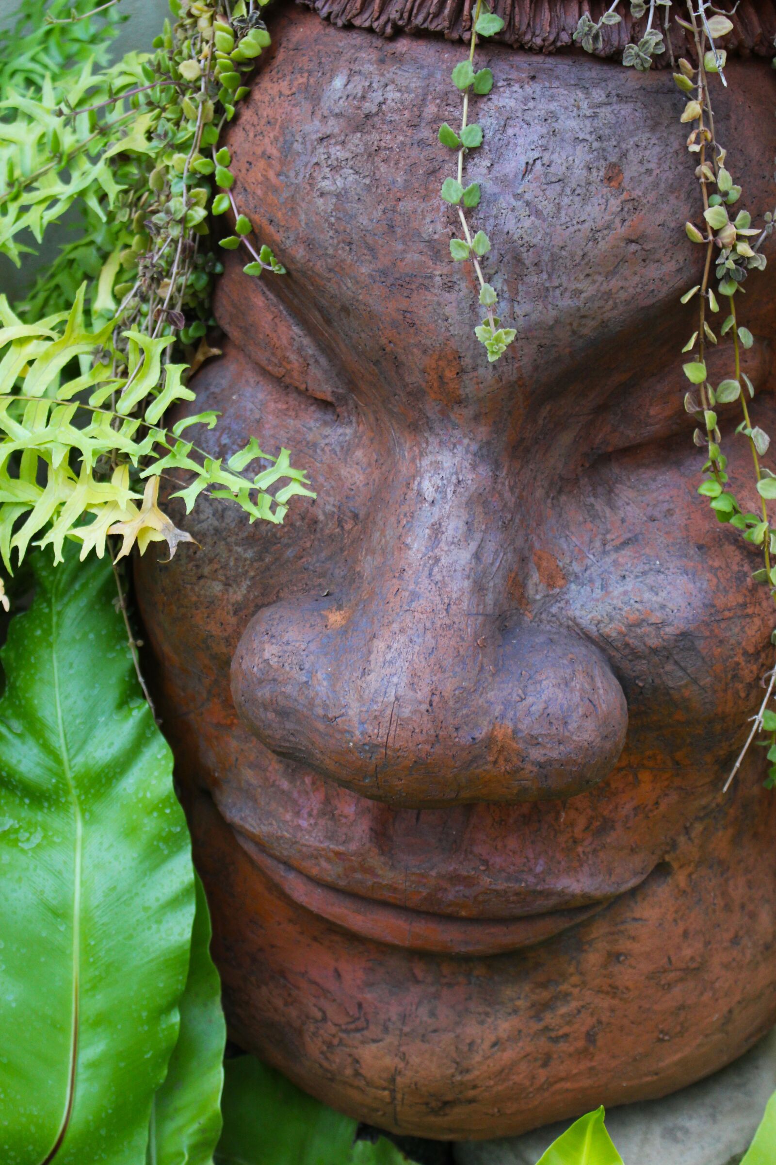 Canon EOS 700D (EOS Rebel T5i / EOS Kiss X7i) sample photo. Sculpture, stone face, face photography