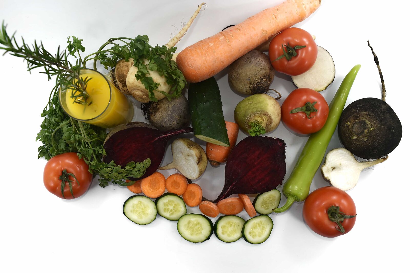 Nikon D5500 sample photo. Beetroot, carrot, celery, fruit photography