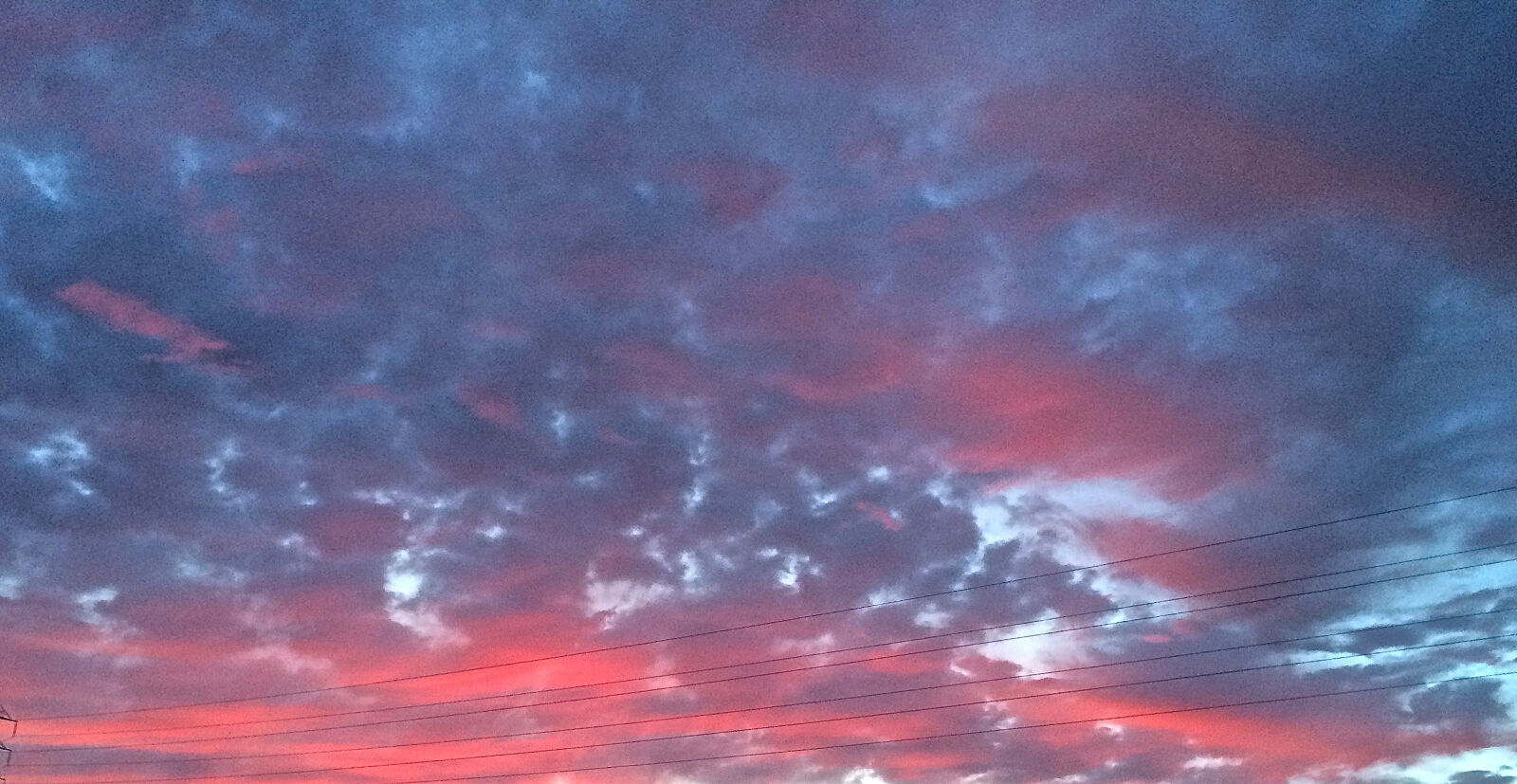 iPhone 5s back camera 4.15mm f/2.2 sample photo. Wispy, sunset, clouds photography