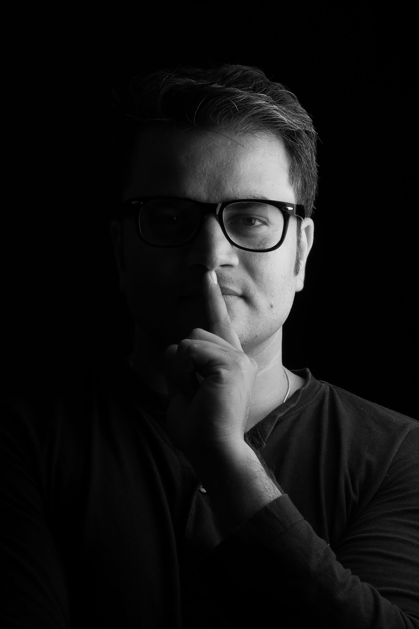 Canon EOS 5D Mark III sample photo. Black and white, fashion photography