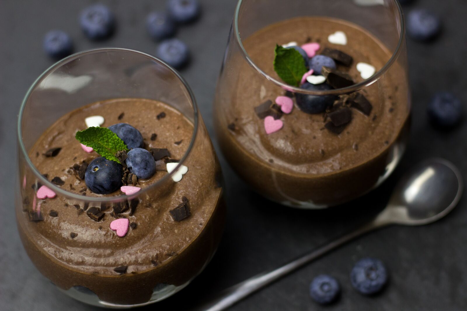 Canon EOS 600D (Rebel EOS T3i / EOS Kiss X5) + Canon EF 50mm F1.8 STM sample photo. Chocolate, cocoa, chocolate mousse photography