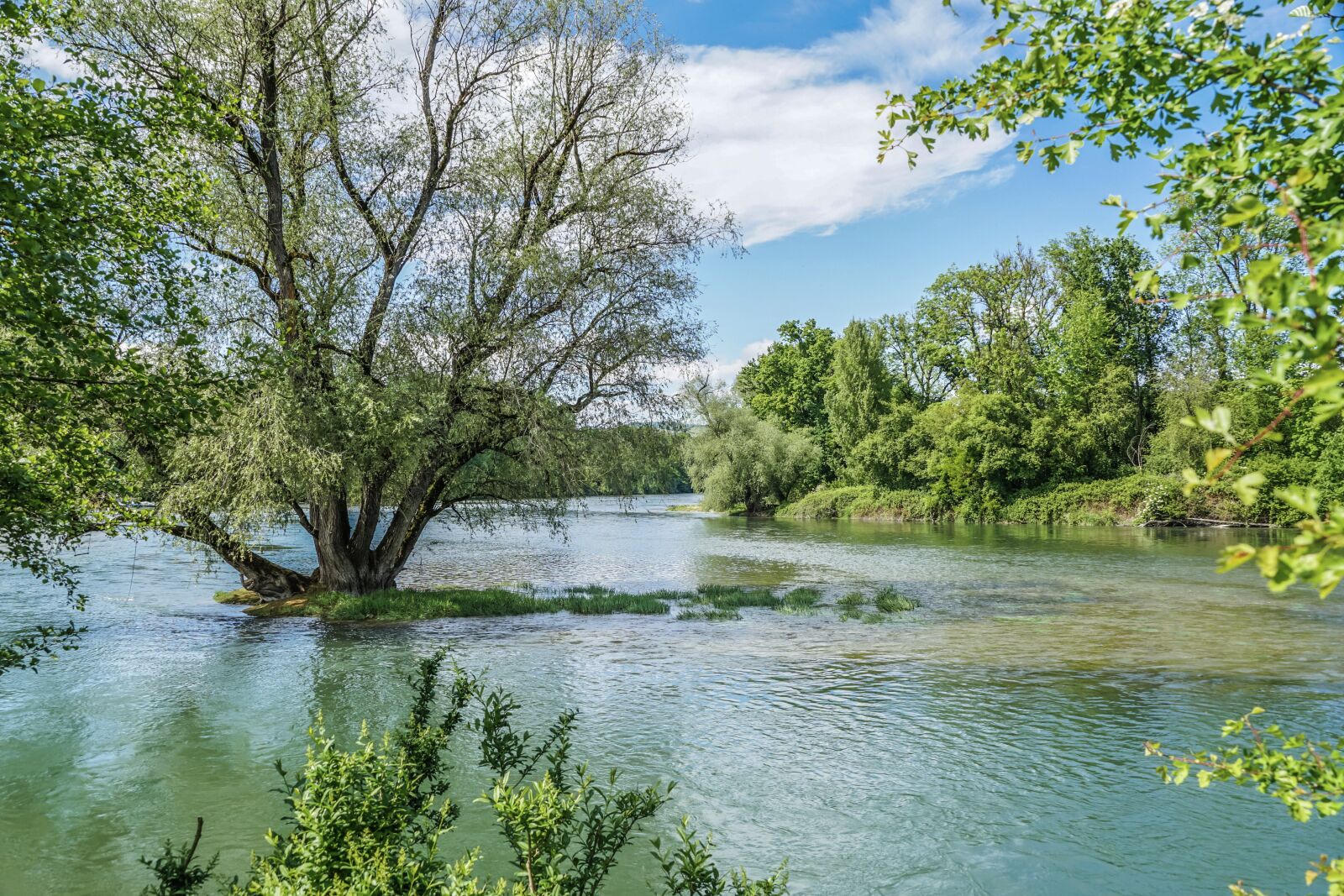 Sony DT 18-135mm F3.5-5.6 SAM sample photo. River, water, nature photography