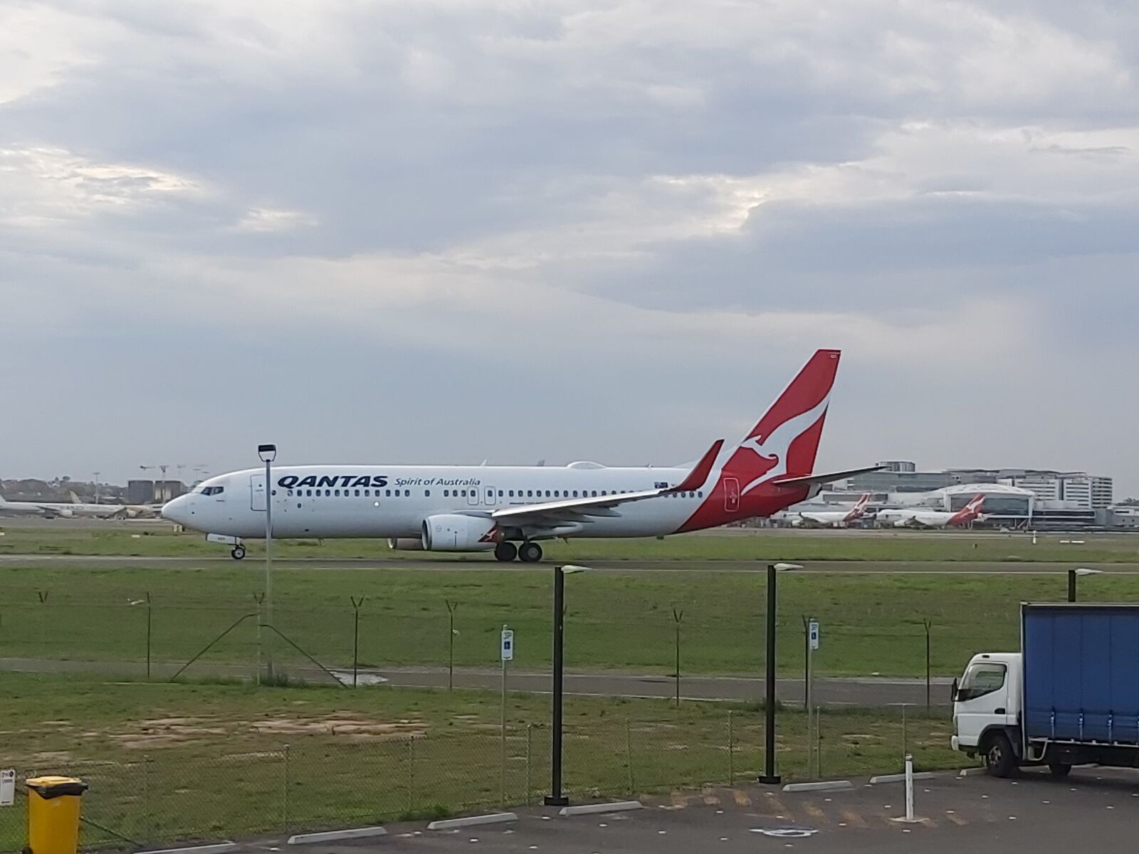 Samsung Galaxy A70 sample photo. Airport, airplane, runway photography