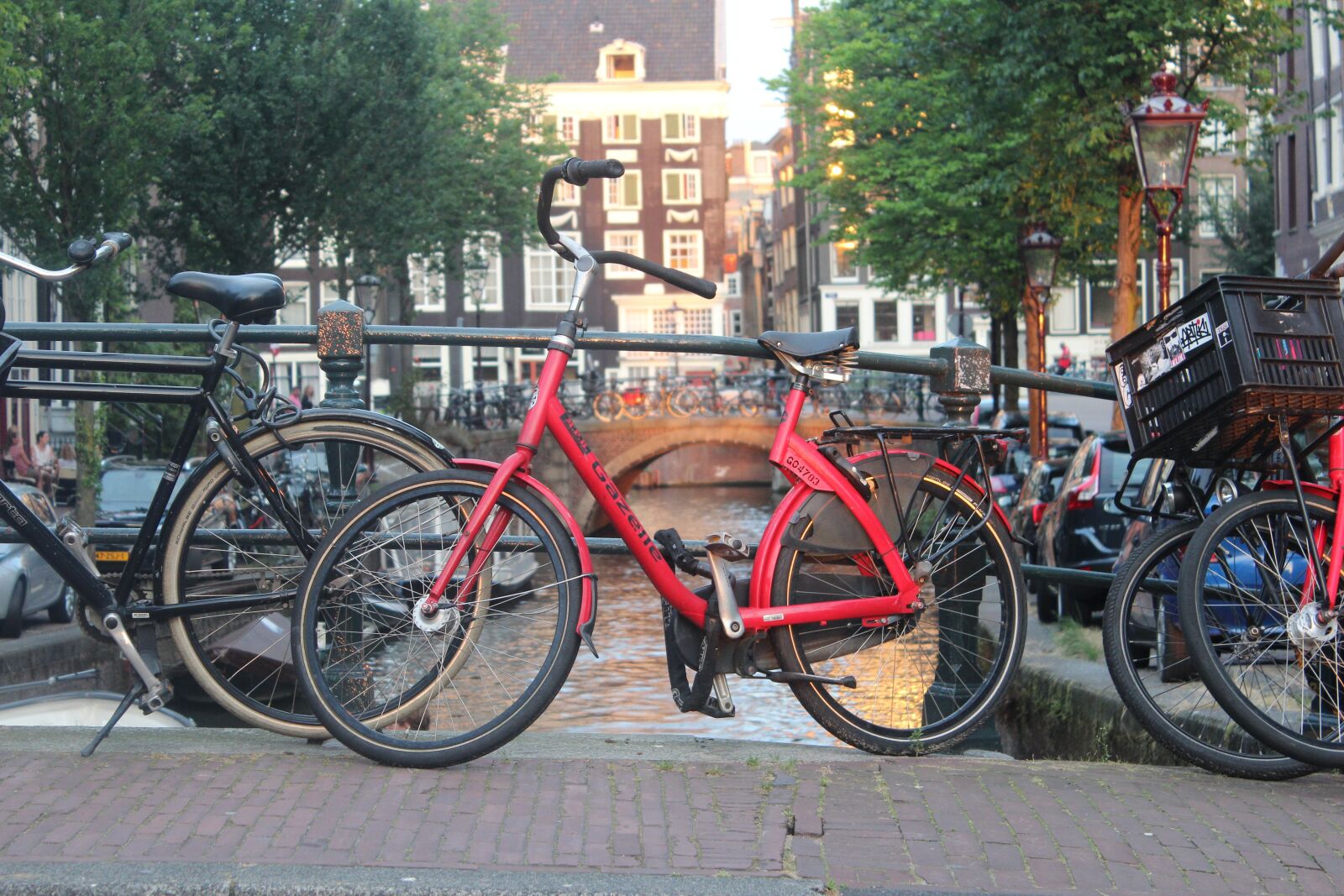 Canon EOS 600D (Rebel EOS T3i / EOS Kiss X5) sample photo. Bike, holland, amsterdam photography