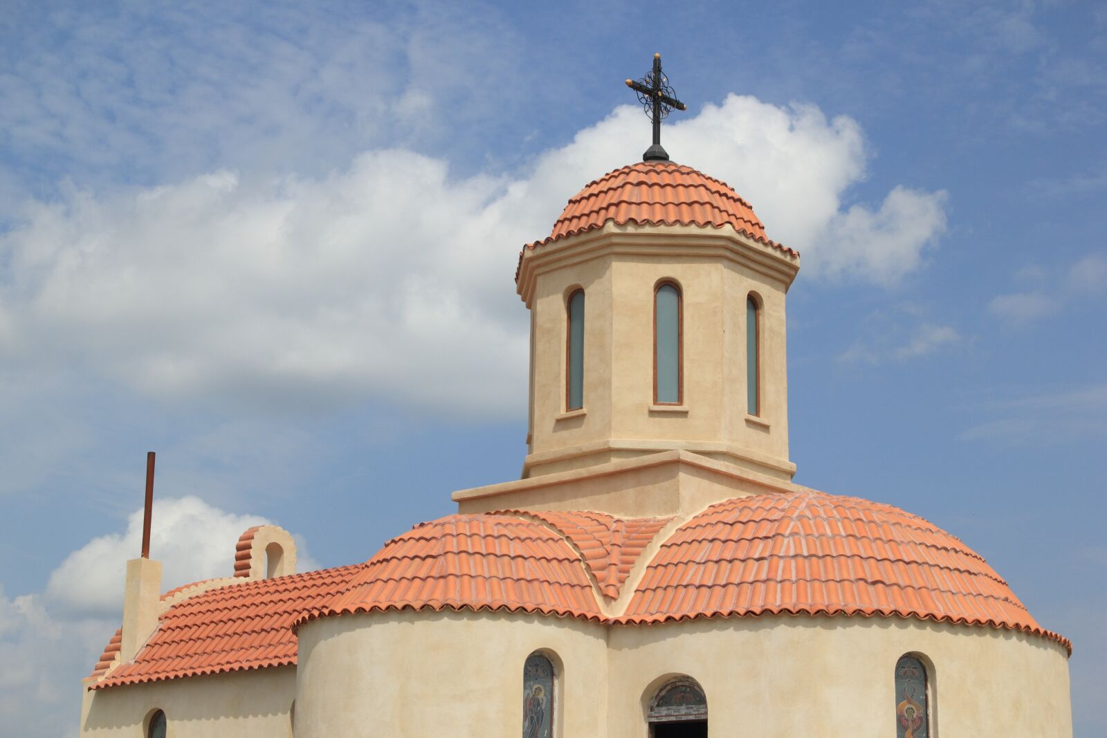 Canon EOS 550D (EOS Rebel T2i / EOS Kiss X4) sample photo. Romania, monastery, construction photography