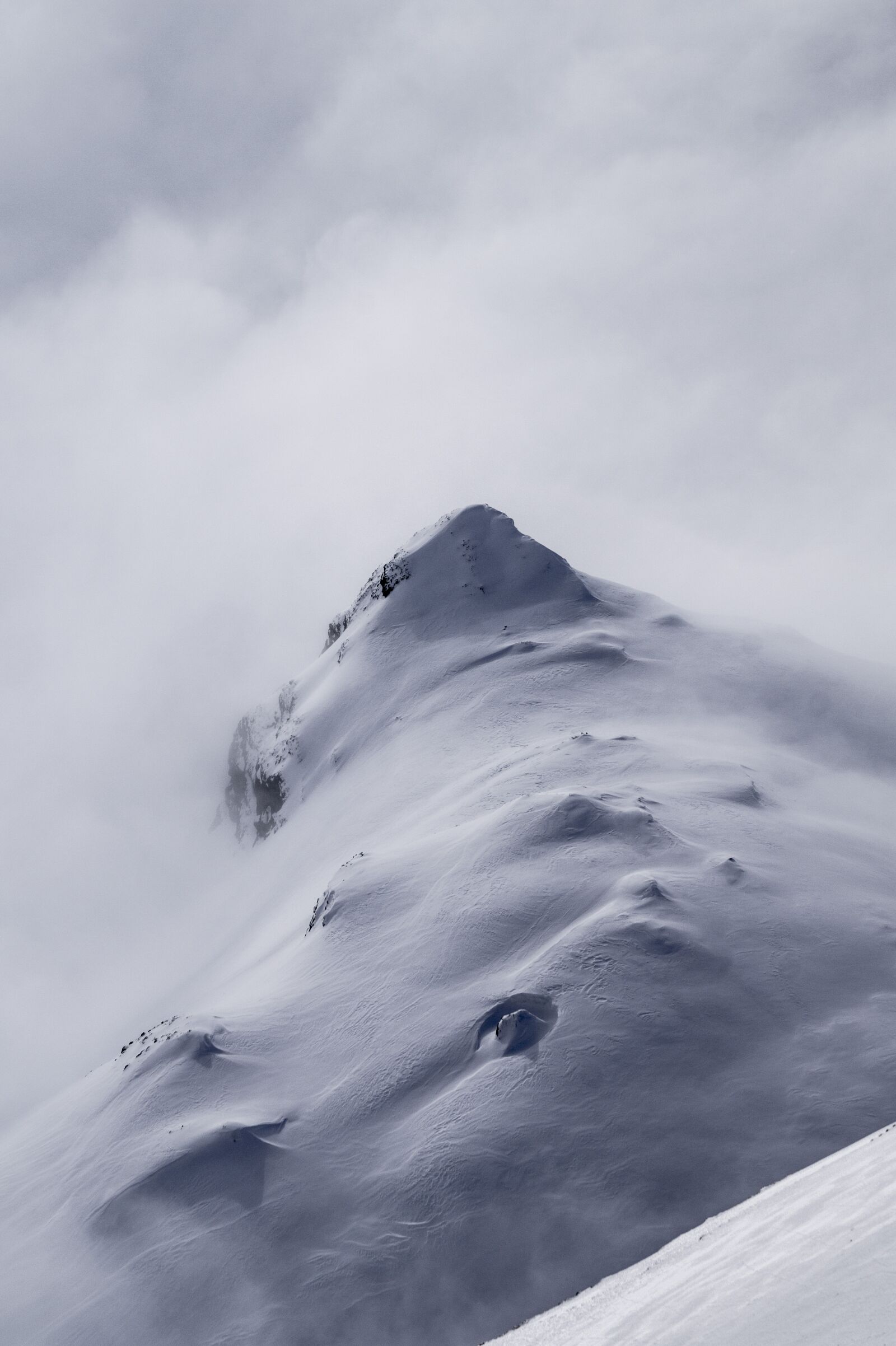 Sony SLT-A58 + Sony DT 55-200mm F4-5.6 SAM sample photo. Mountain, snow, switzerland photography