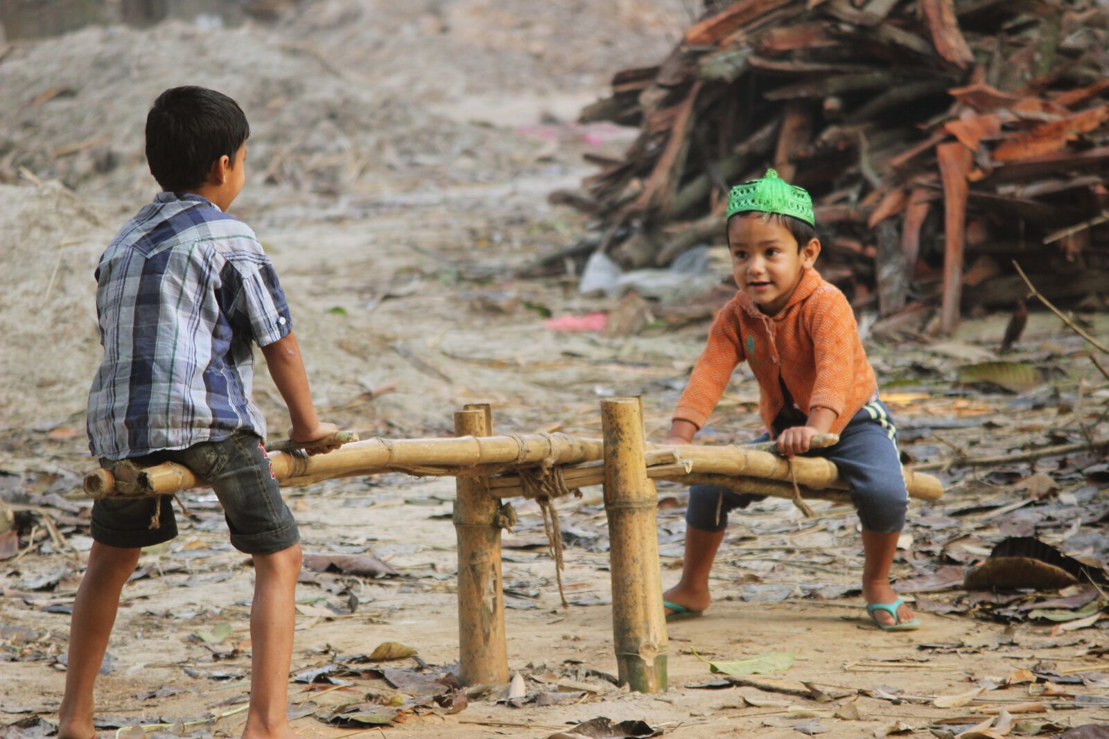 Canon EOS 600D (Rebel EOS T3i / EOS Kiss X5) sample photo. People, childhood, child photography