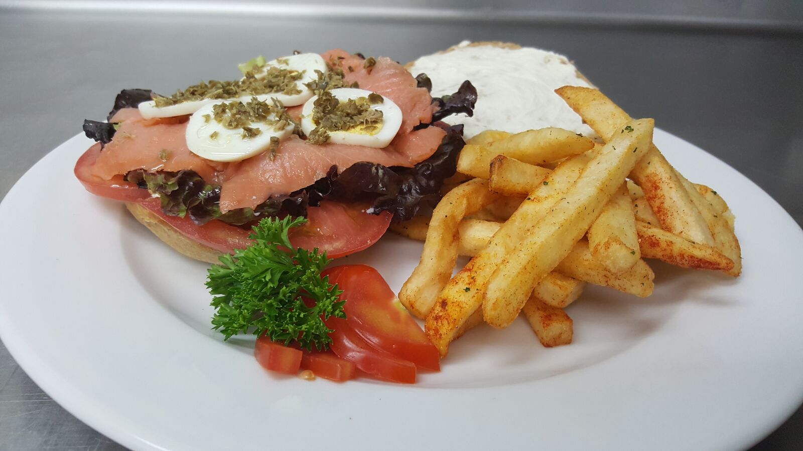 Samsung Galaxy Note5 sample photo. Bagel, restaurant, food photography