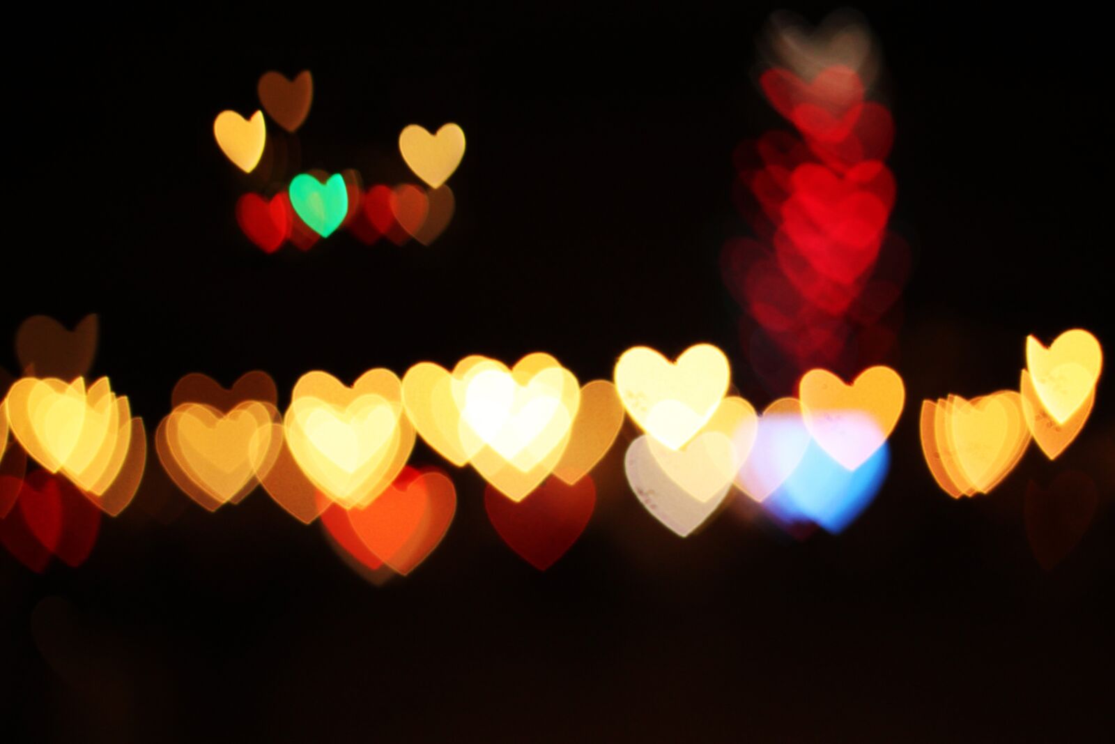 Canon EOS 500D (EOS Rebel T1i / EOS Kiss X3) sample photo. Heart, bokeh, lights photography