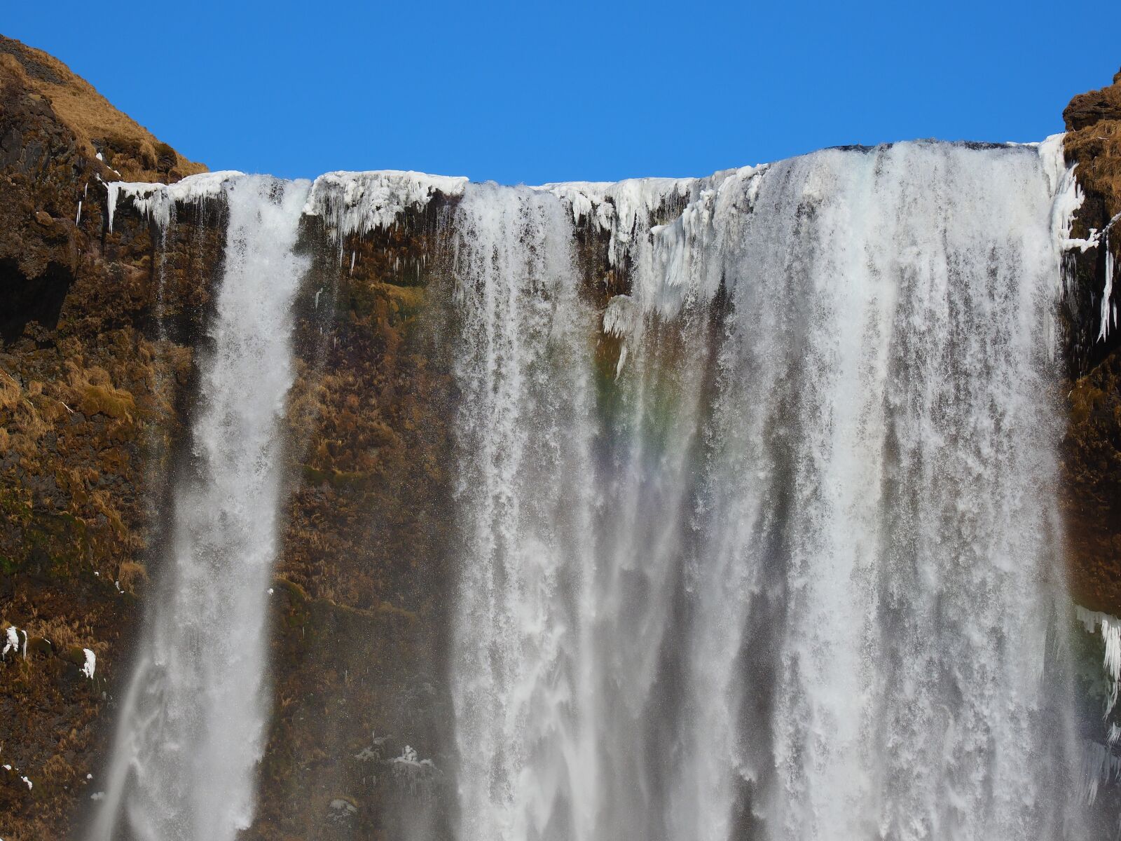 Olympus M.Zuiko Digital ED 12-100mm F4.0 IS Pro sample photo. Skogafoss, waterfall, river photography