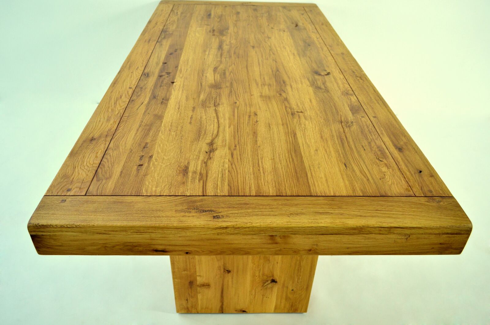Nikon D7000 sample photo. Solid, oak, tabletop photography