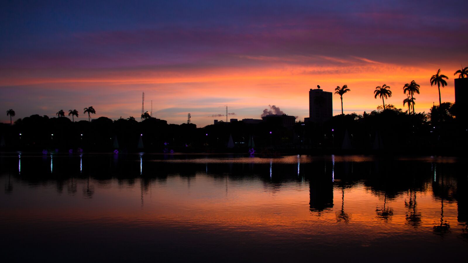 Canon EOS 700D (EOS Rebel T5i / EOS Kiss X7i) sample photo. Sunset, dawn, widescreen photography