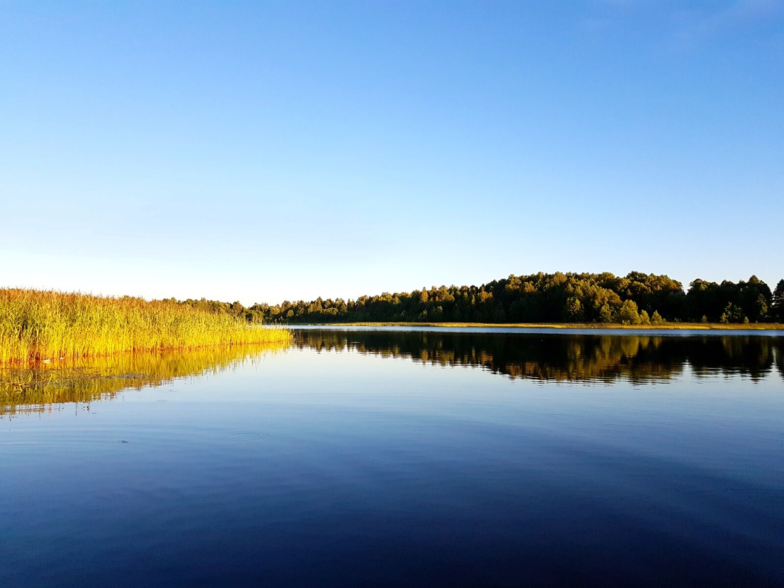 Samsung Galaxy S7 sample photo. Lake, water, sky photography