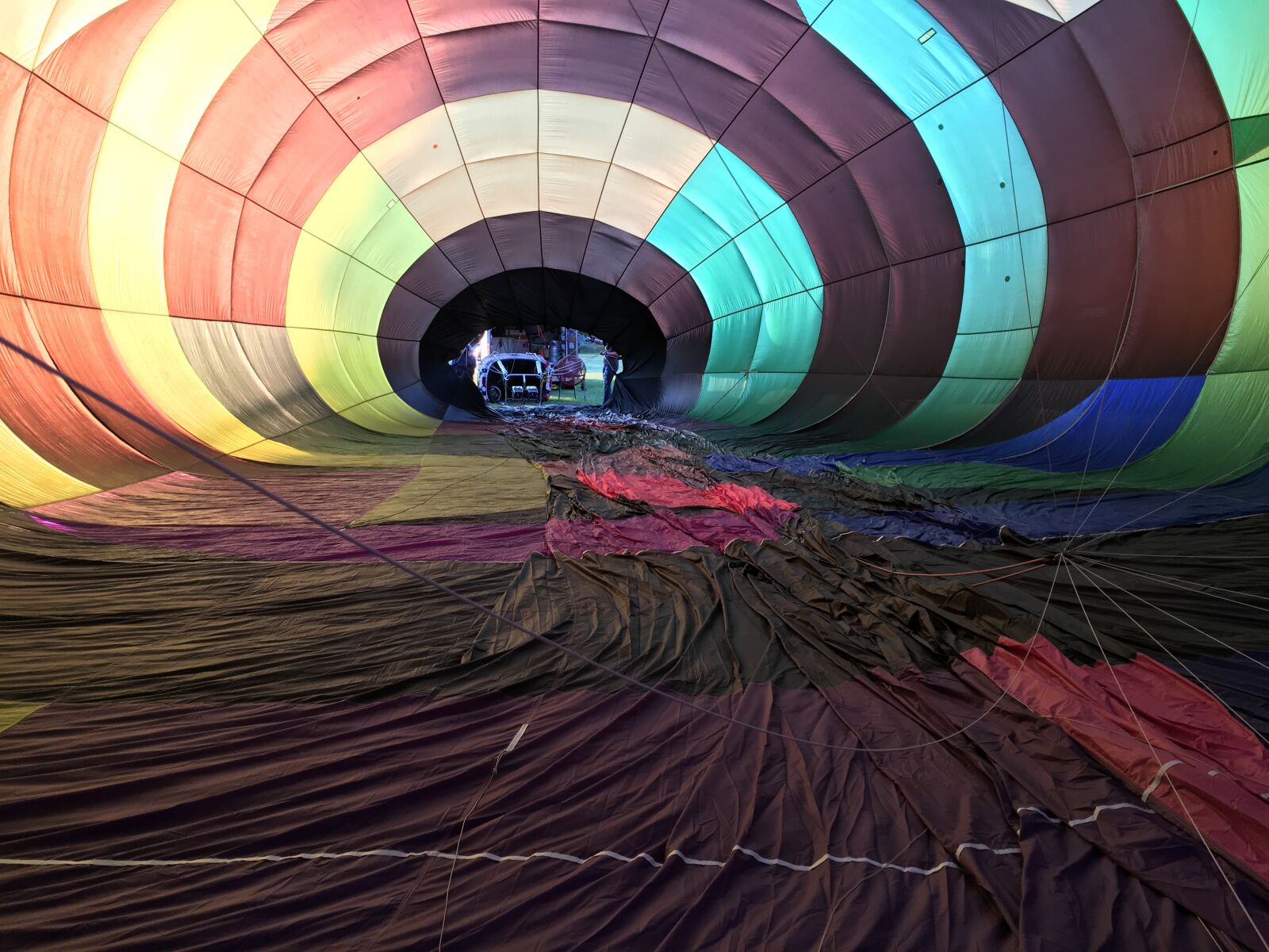 iPhone 6s back camera 4.15mm f/2.2 sample photo. Hot air balloon, colorful photography