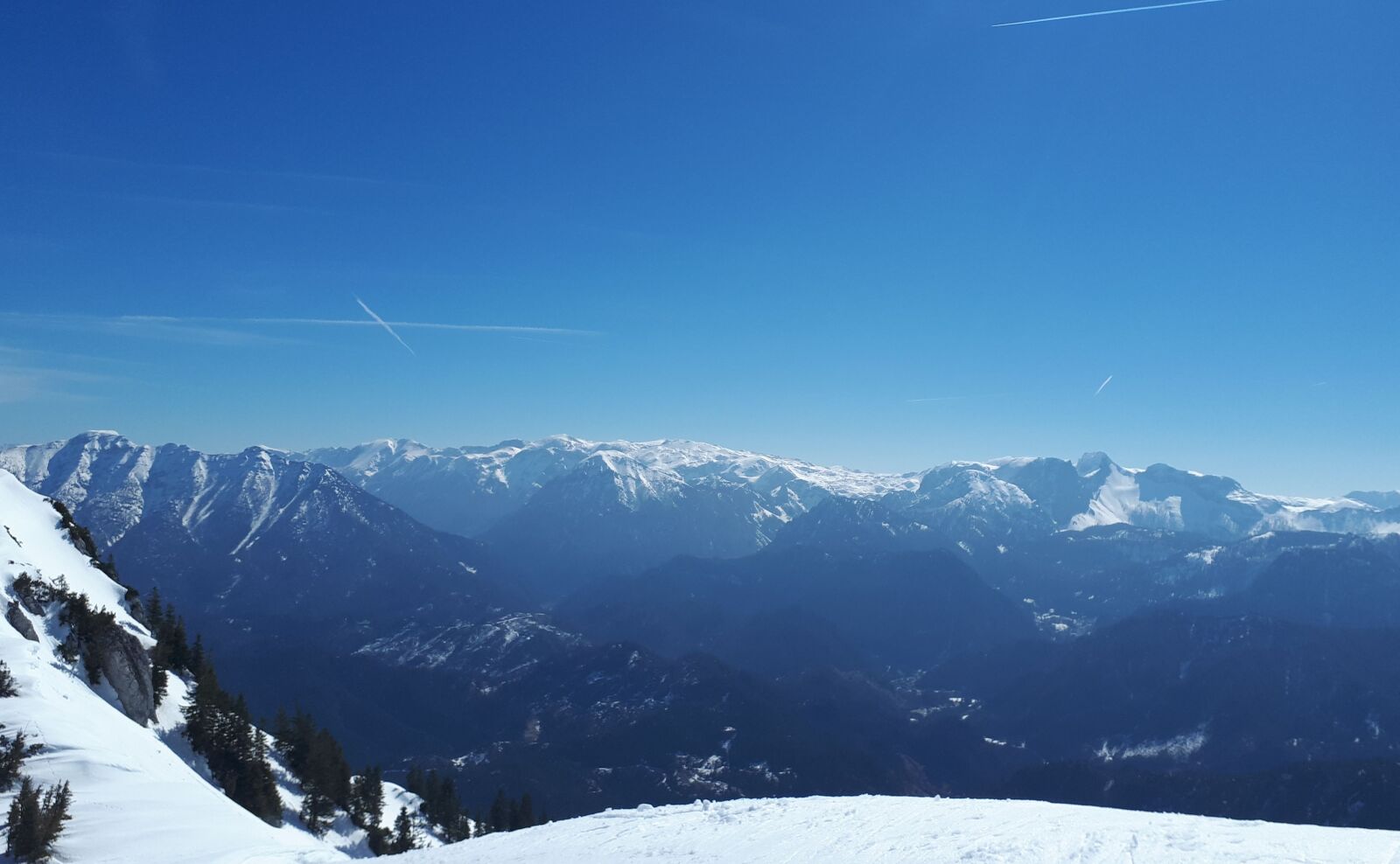 Samsung Galaxy A5(2017) sample photo. Skiing, mountain, snow photography