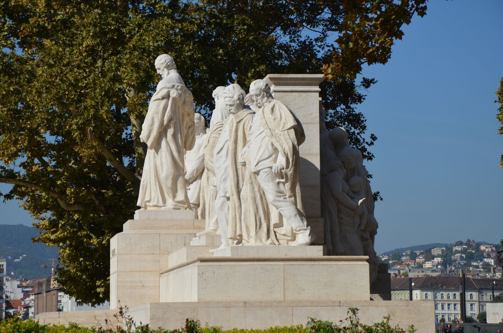 Nikon D5100 sample photo. Monument, city, architecture photography