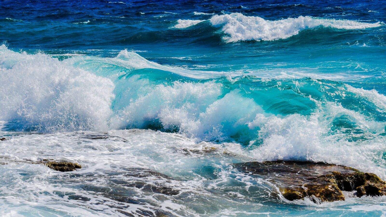 Nikon D3300 sample photo. Wave, smashing, foam photography