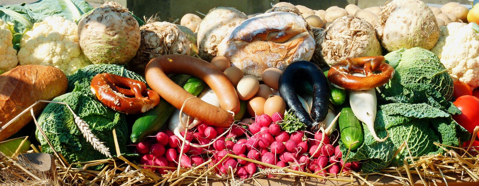 Panasonic DMC-TZ7 sample photo. Vegetables, market, fruit photography