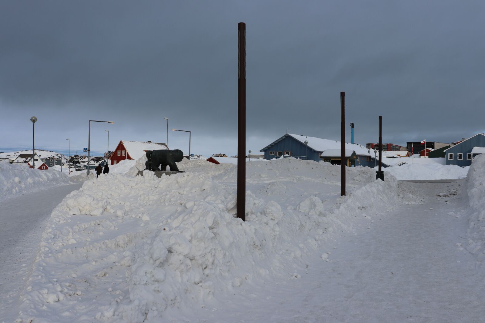 Canon EOS 200D (EOS Rebel SL2 / EOS Kiss X9) sample photo. Nuuk, greenland, winter photography