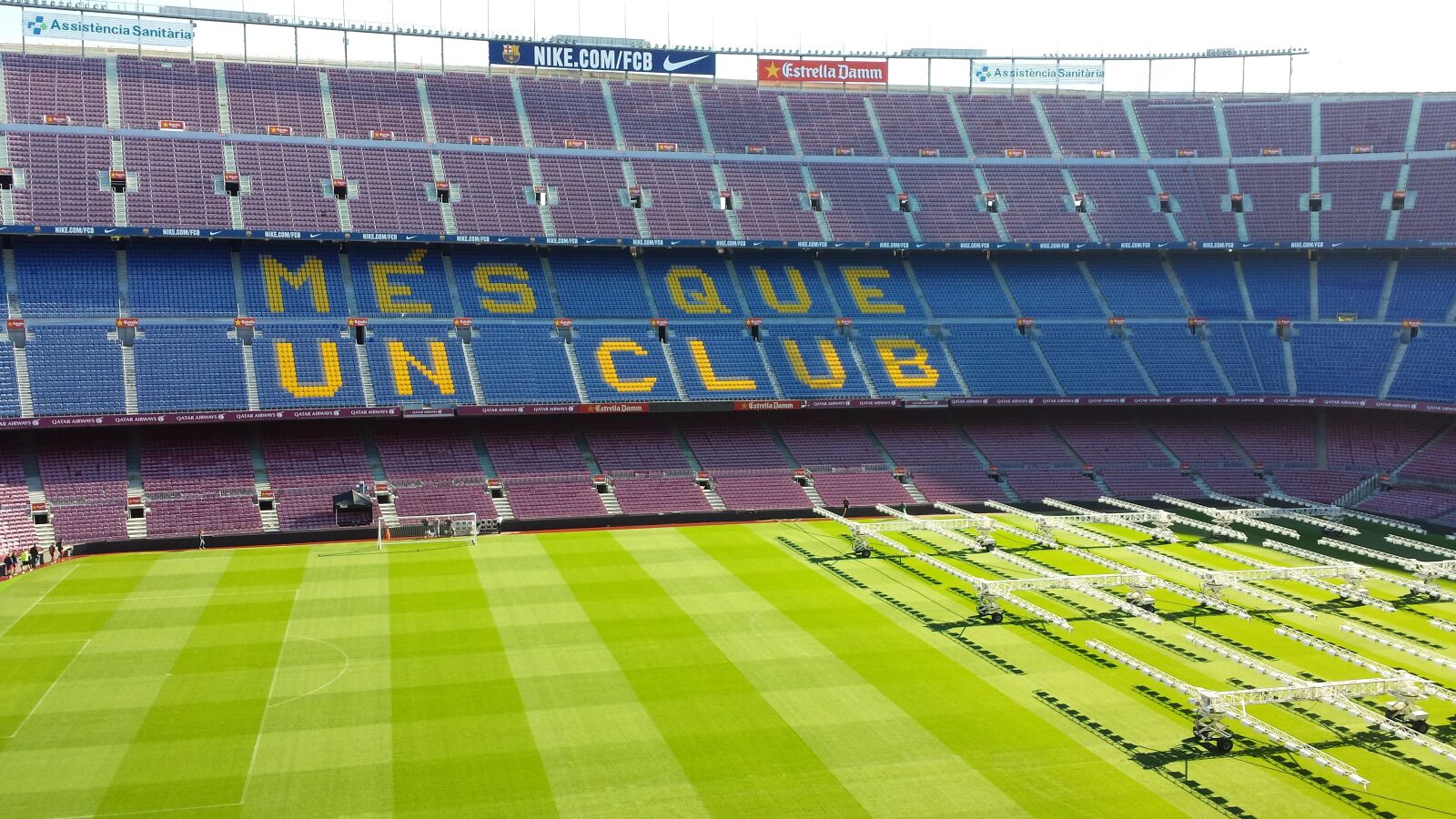 Samsung Galaxy S4 sample photo. Spain, barcelona, football photography