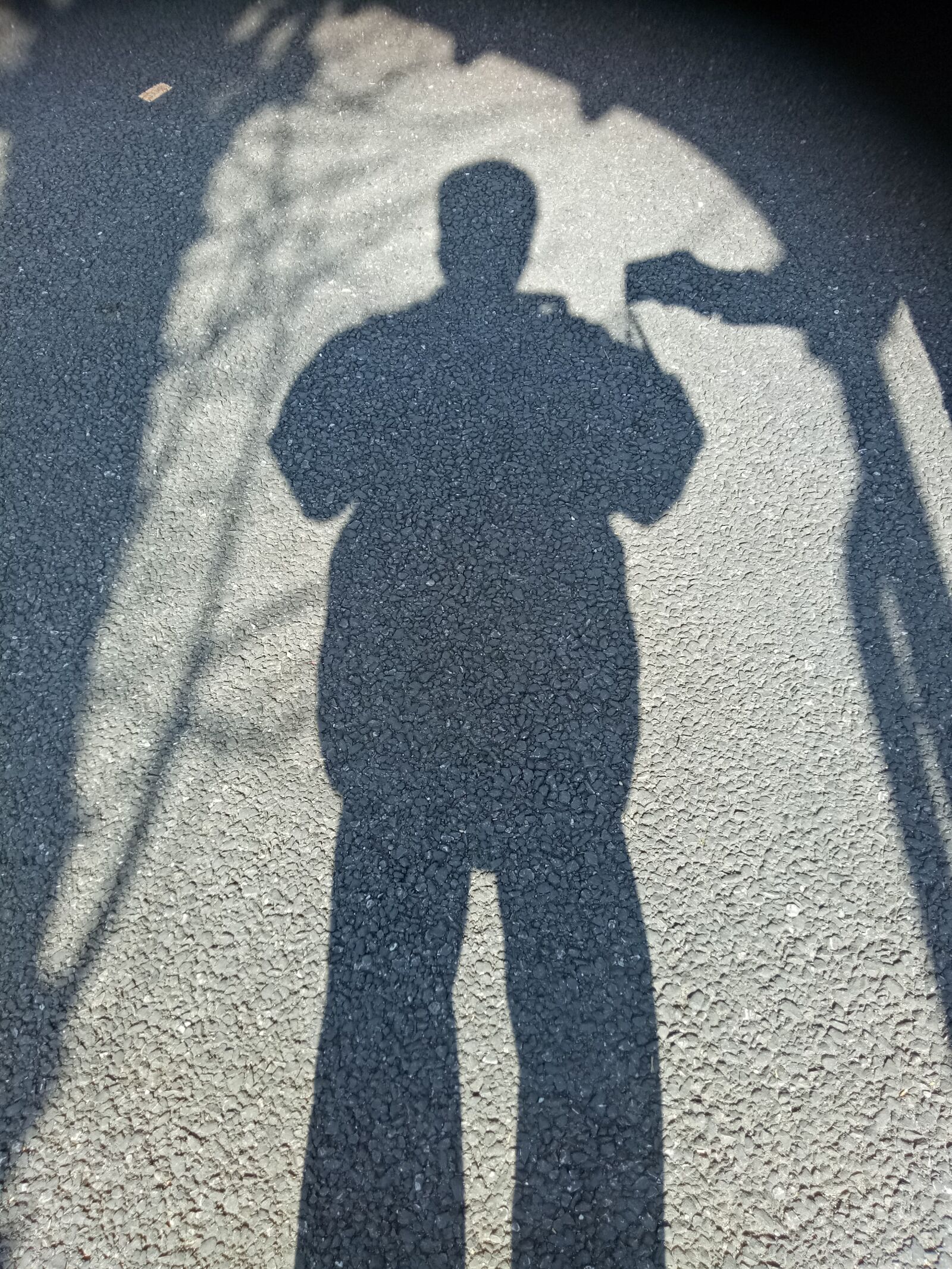 OPPO A1601 sample photo. Shadow, man, noon photography