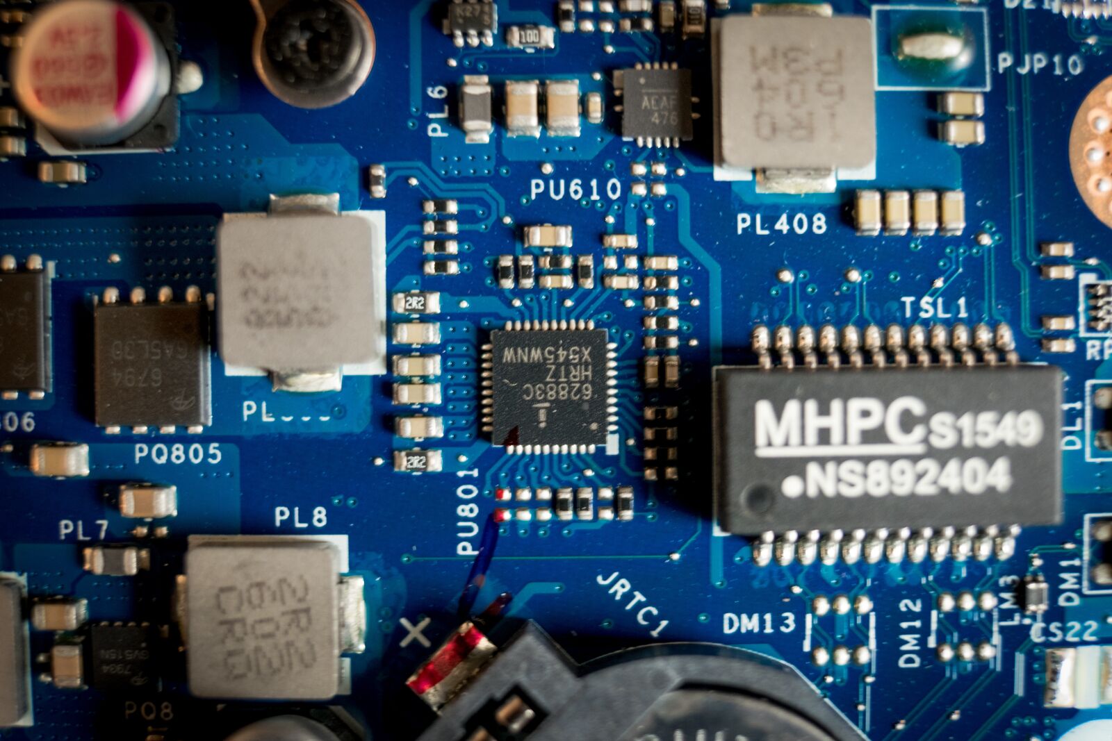 Fujifilm X-T10 sample photo. Computer, motherboard, page photography