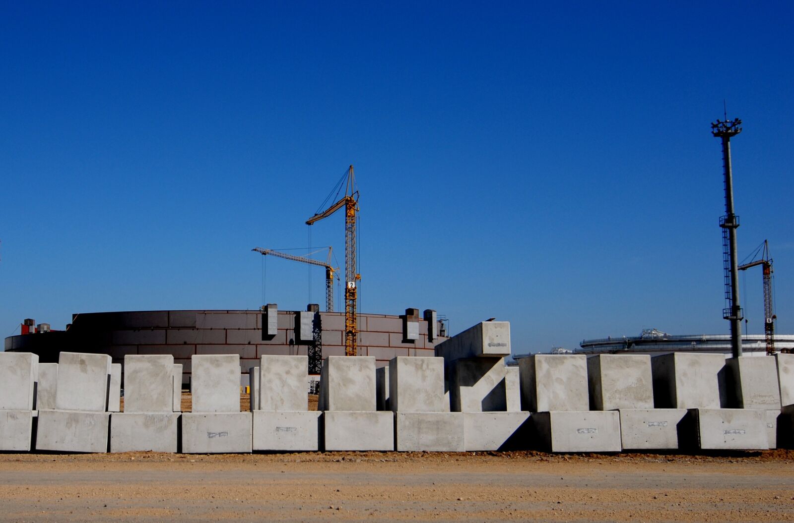 Nikon D200 sample photo. Industry, building, tank photography