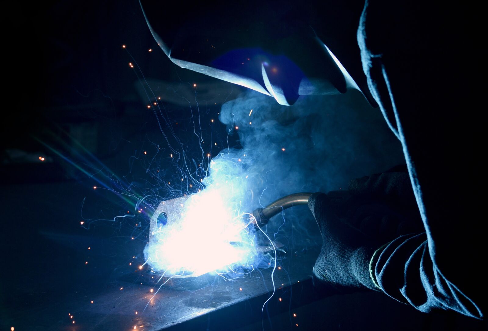 Nikon D750 sample photo. Welding, work, metal photography